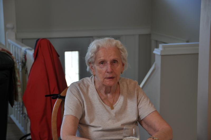 Sophie visiting Kristina's for dinner.